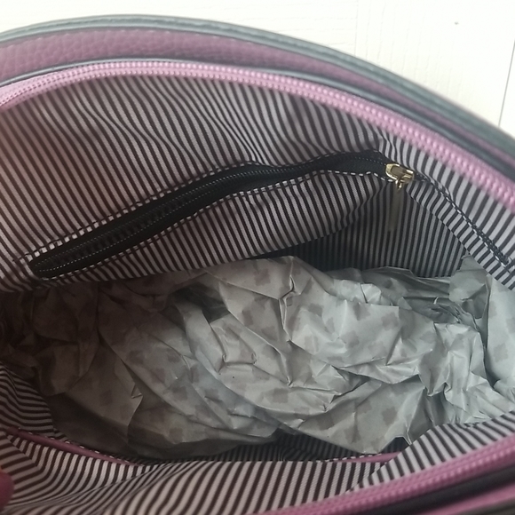 Handbag - Picture 3 of 7